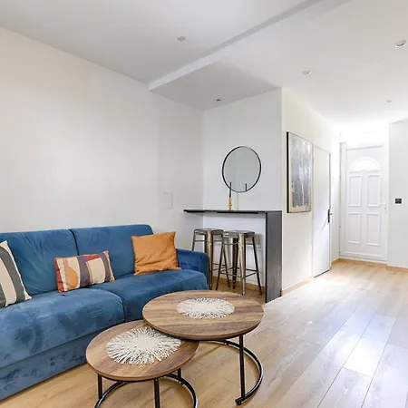 De Charme Au Coeur Des Batignolles *