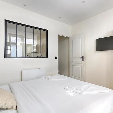 De Charme Au Coeur Des Batignolles * Paris